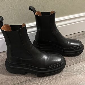 Zara Platform Chelsea Boot - Black